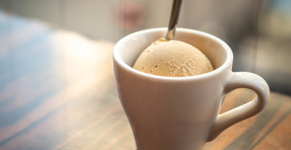 ラボーテの定番デザートは自家製アイスクリーム